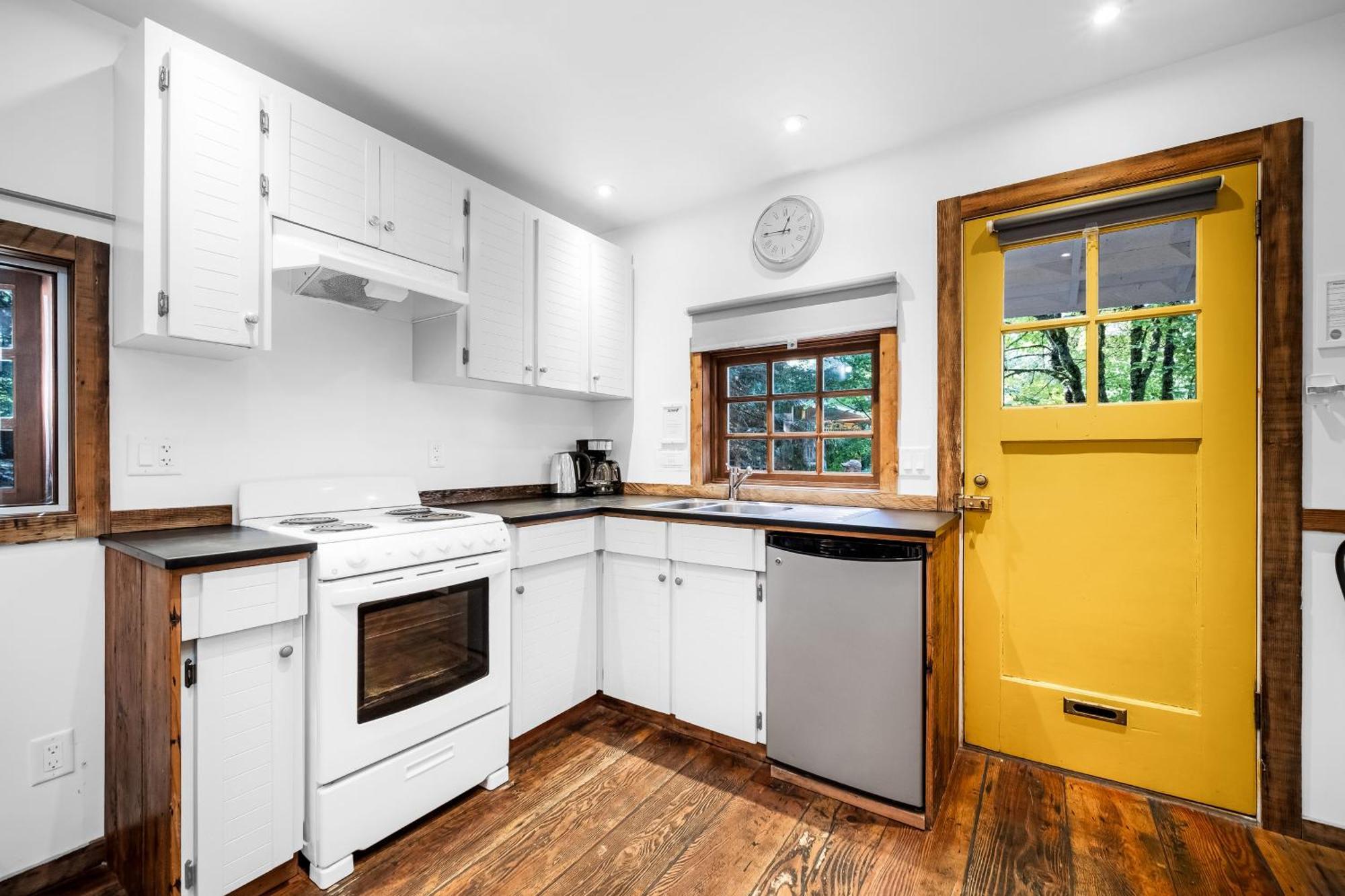 Sunwolf Riverside Cabins Brackendale Exterior foto
